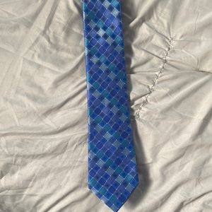 Kenneth Cole tie